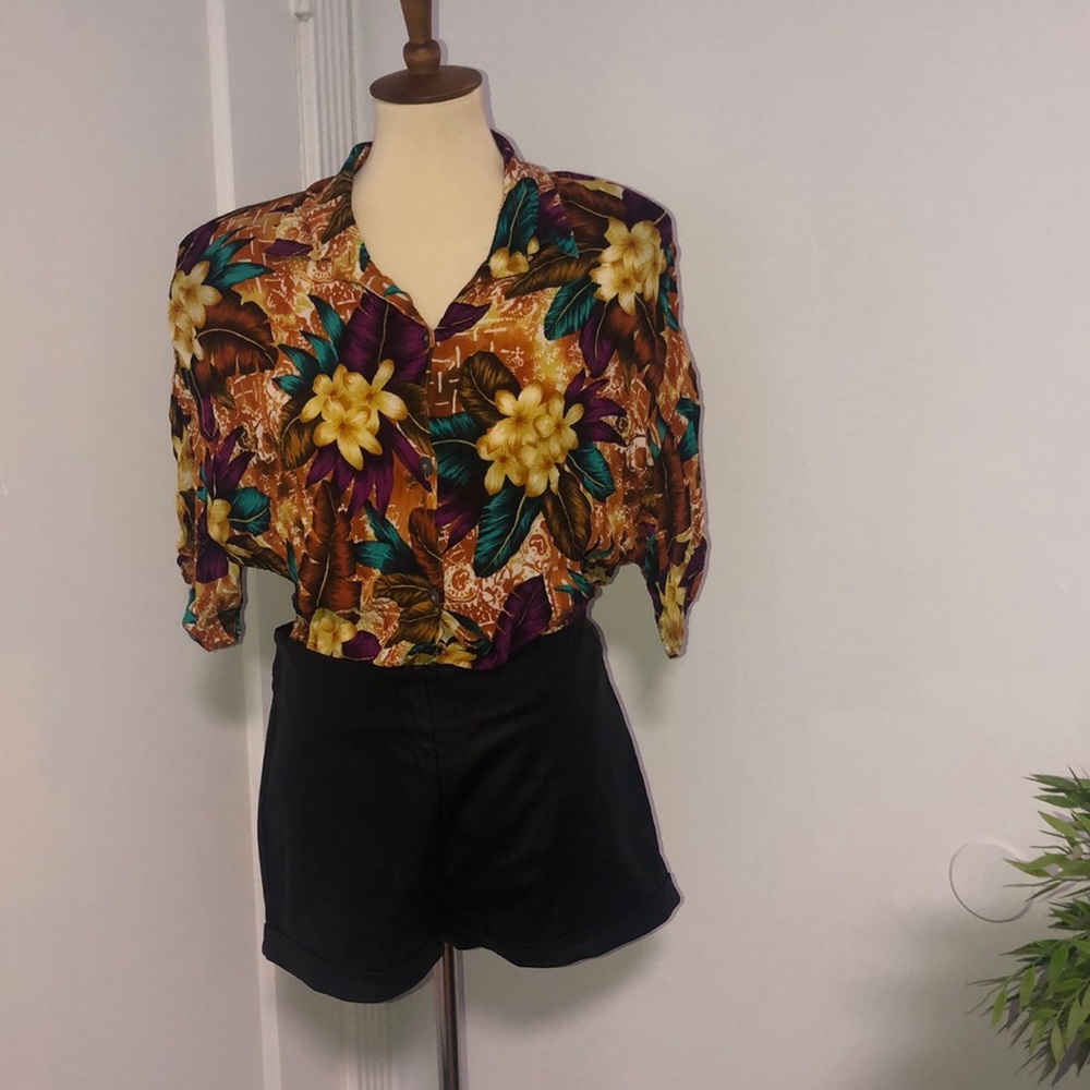 Vintage Hawaiian Blouse.